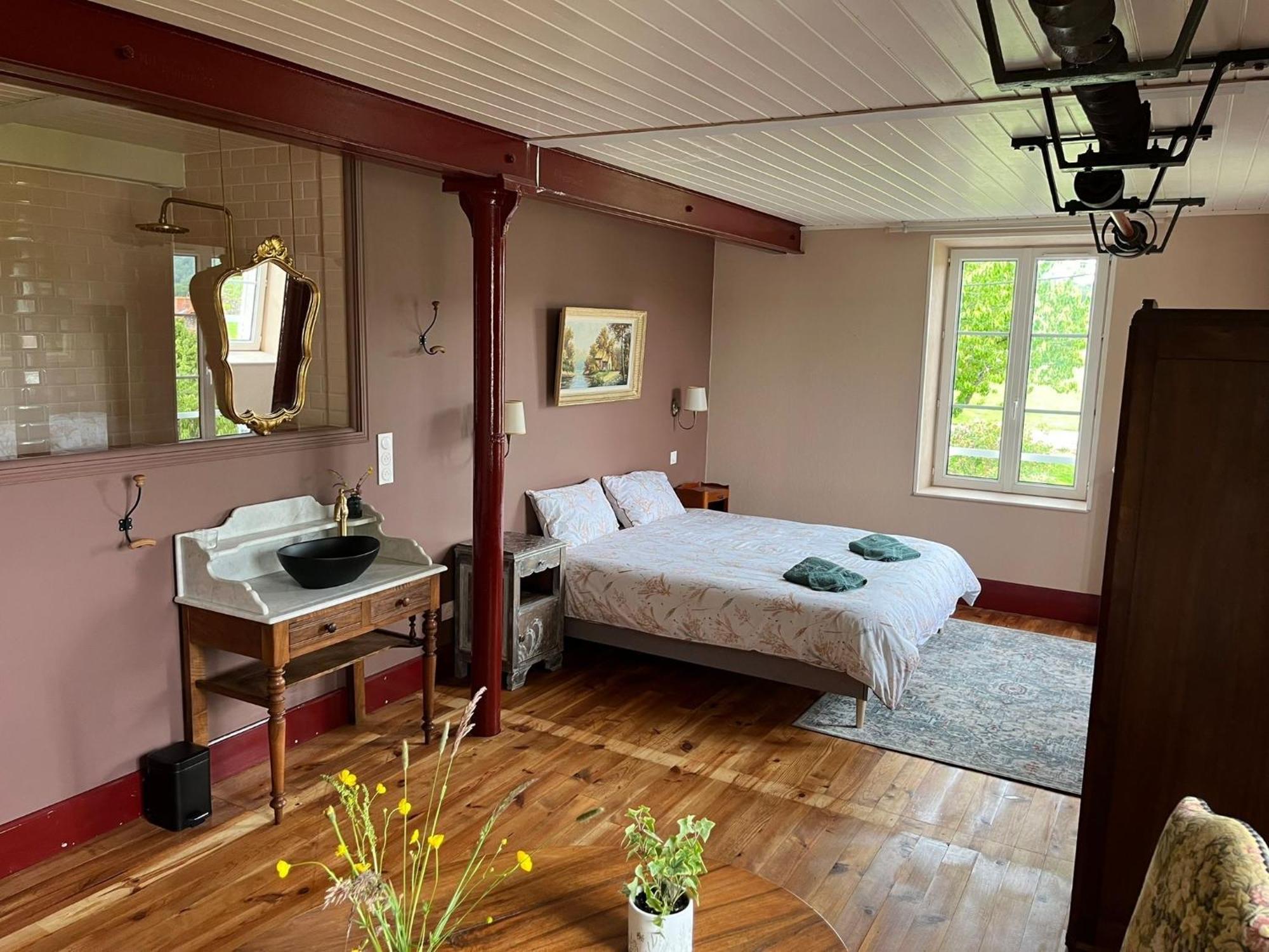 Moulin De Maupoy Bed & Breakfast Saint-Symphorien-de-Marmagne Bagian luar foto