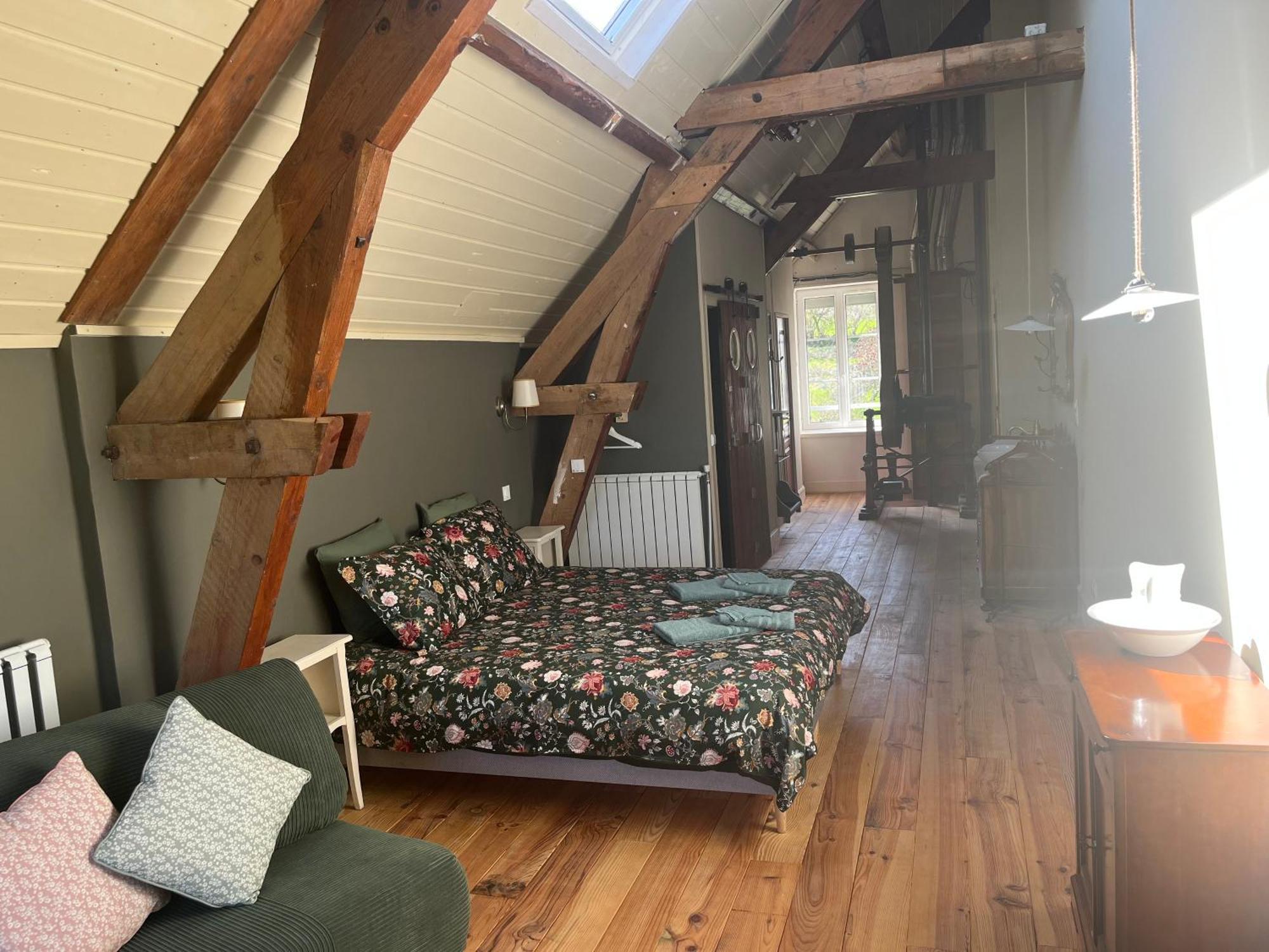 Moulin De Maupoy Bed & Breakfast Saint-Symphorien-de-Marmagne Bagian luar foto