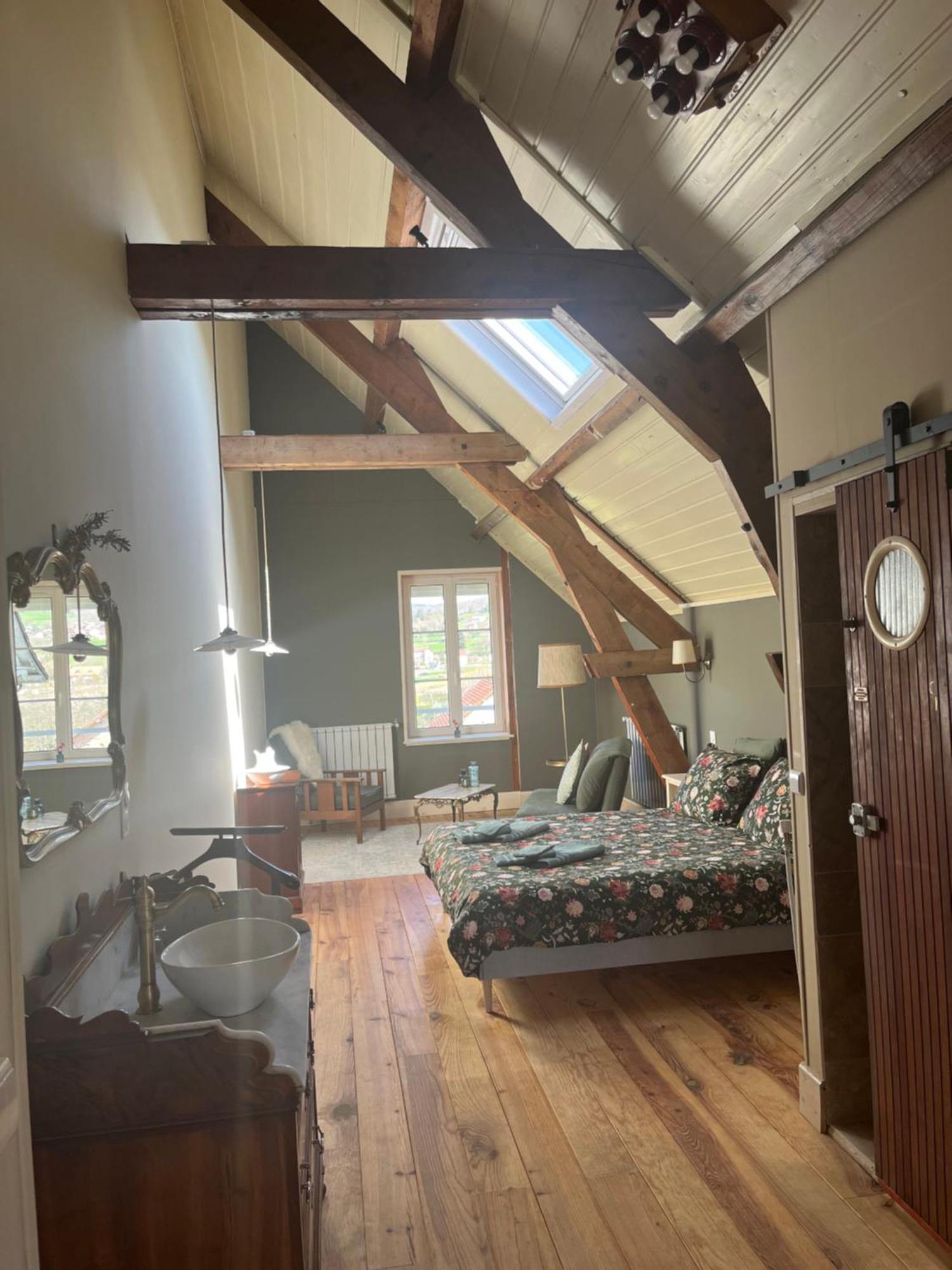 Moulin De Maupoy Bed & Breakfast Saint-Symphorien-de-Marmagne Bagian luar foto