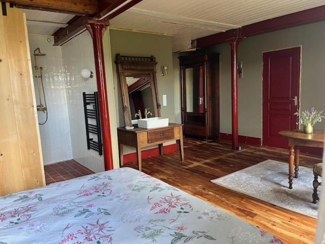 Moulin De Maupoy Bed & Breakfast Saint-Symphorien-de-Marmagne Bagian luar foto